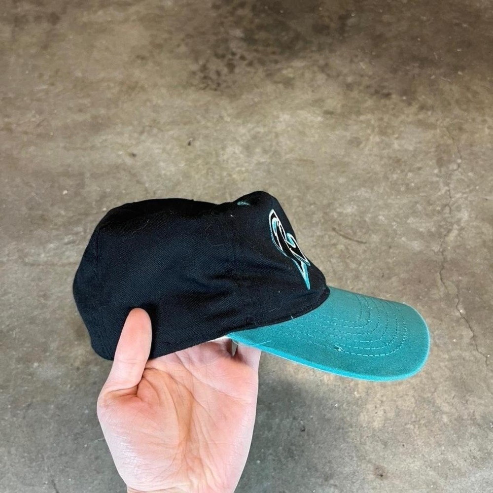 Vintage 90s black & blue baseball cap - Picture 2 of 5